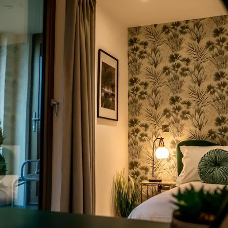 Tower View At Ryedale House Апартаменты *