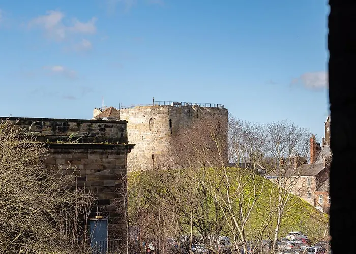Διαμέρισμα Tower View At Ryedale House *