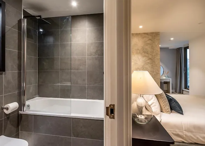 Tower View At Ryedale House York